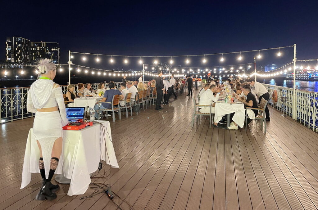 SUNDECK RIVER CRUISE WITH DJ